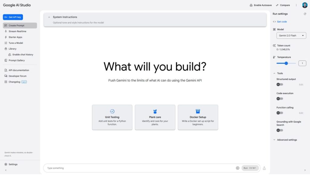 หน้าตาการใช้งานของ Google AI Studio ที่แสดงหน้าต่างการทดลอง prompt